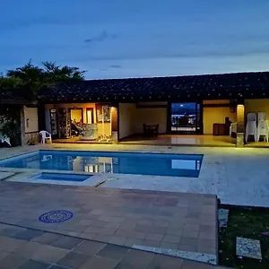 Pensión Hollywood, Rionegro